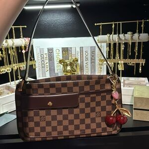 Louis Vuitton Shoulder Bag